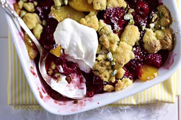 Crumble de pèches framboises